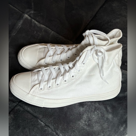 Converse Classic White High-Tops - Picture 2 of 9